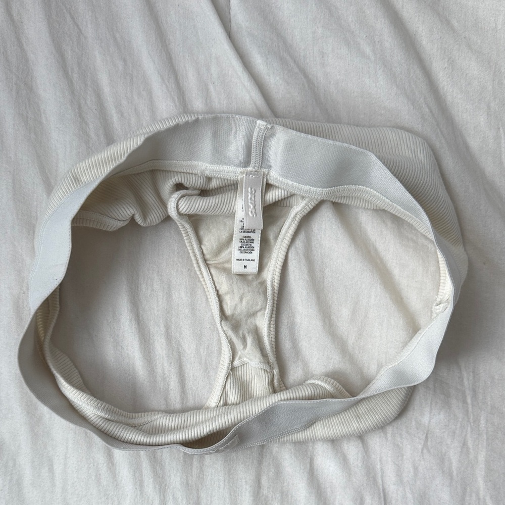 SKIMS Bone Ribbed Set - Picture 4 of 4